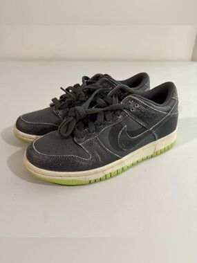 Nike Dunk Low SE (GS) Halloween Cauldron (DQ6215-001) Size 5